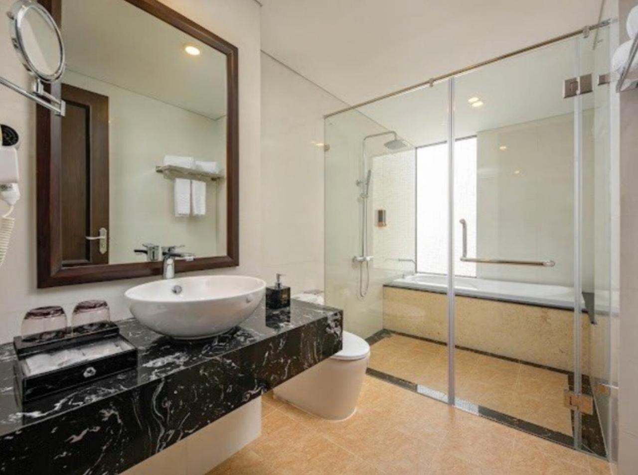 דה נאנג Santa Luxury Hotel מראה חיצוני תמונה